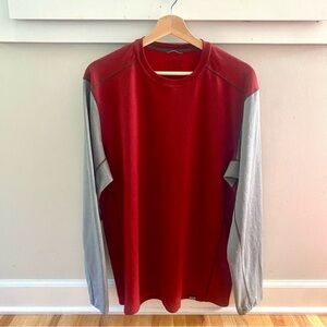 Patagonia Men's Capilene Midweight Crewneck Long Sleeve Base layer Size L Red